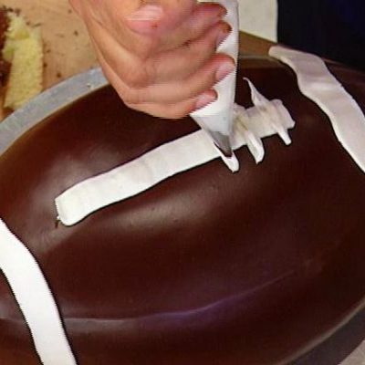 Como Hacer “Cobertura profesional de chocolate” El ganache original de chocolate de Buddy Valastro